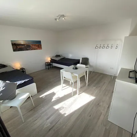 Modern Flat With Garden & Terrace Near Coburg