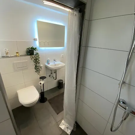 Lägenhet Modern Flat With Garden & Terrace Near Coburg *