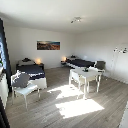 Modern Flat With Garden & Terrace Near Coburg *