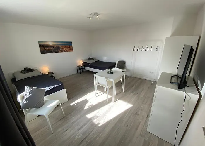 Modern Flat With Garden & Terrace Near Coburg